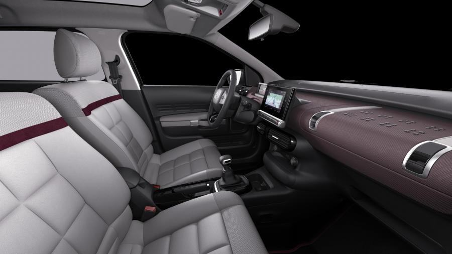 Интерьер Citroen C4 Cactus 2018 года  (WW) (фото 21 из 40)